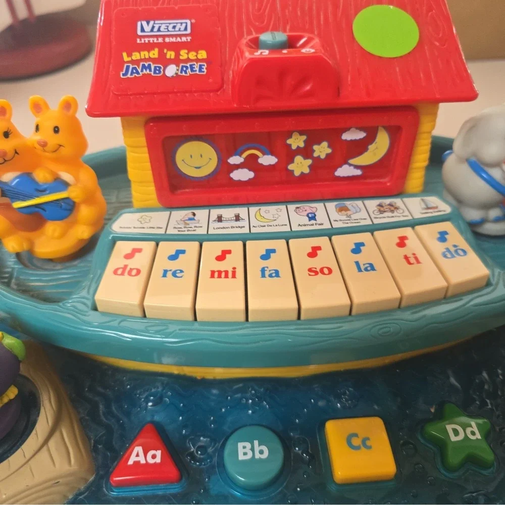 V-Tech-Little Smart-Land 'n Sea Jamboree-Music-Lights-Colors-Piano-Songs-ABCD
